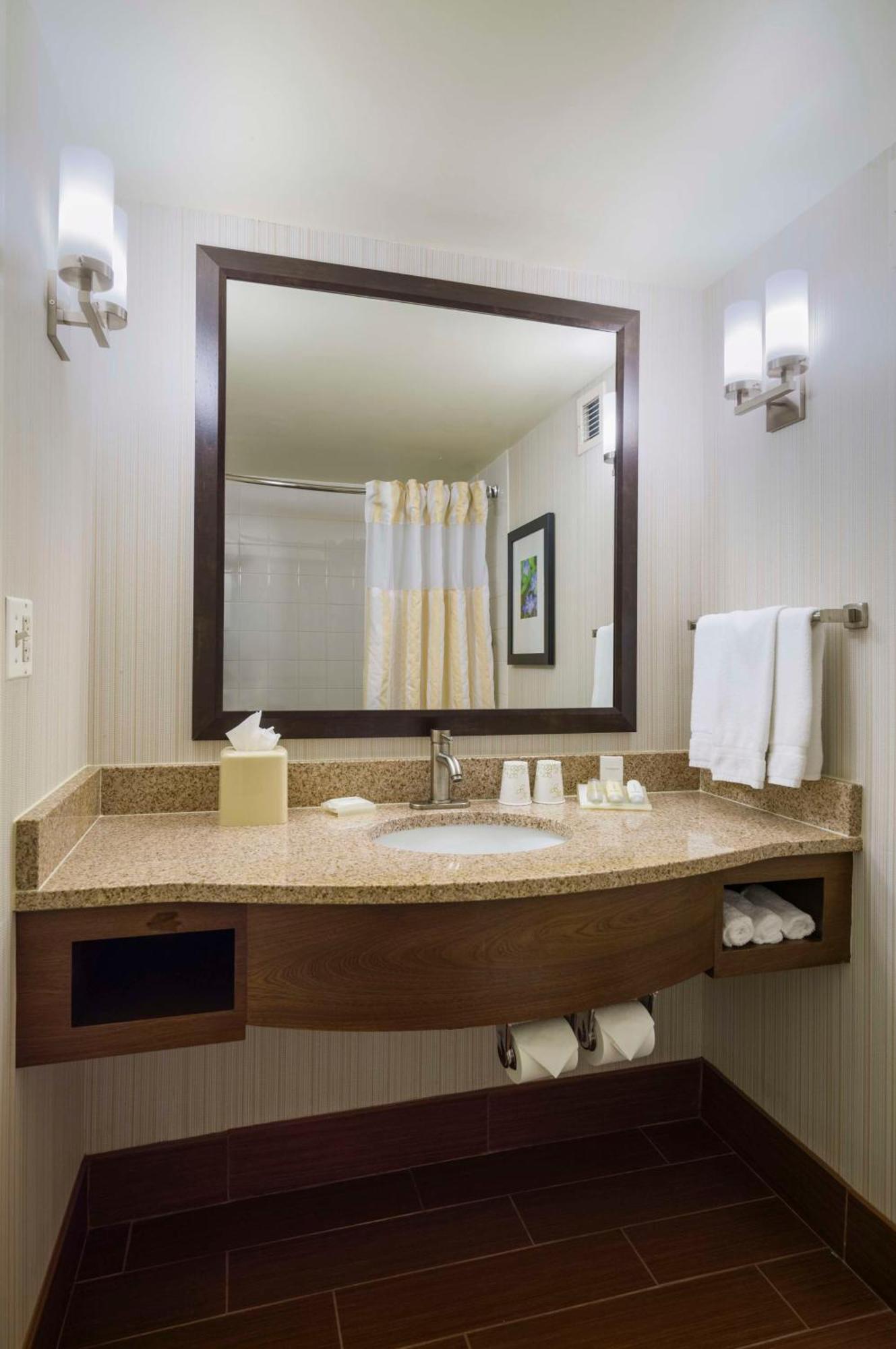 Hilton Garden Inn Edison/Raritan Center Eksteriør bilde