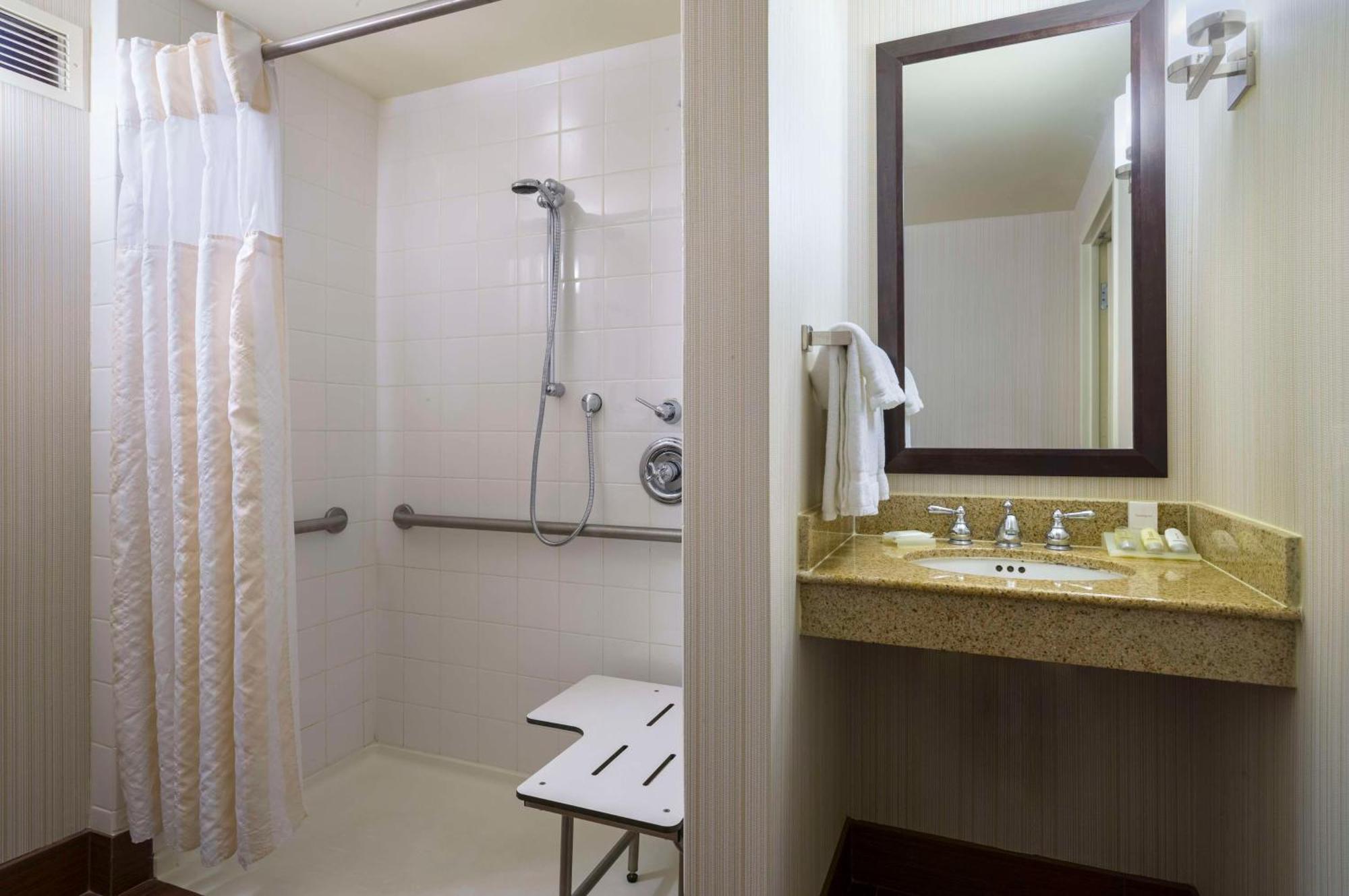 Hilton Garden Inn Edison/Raritan Center Eksteriør bilde