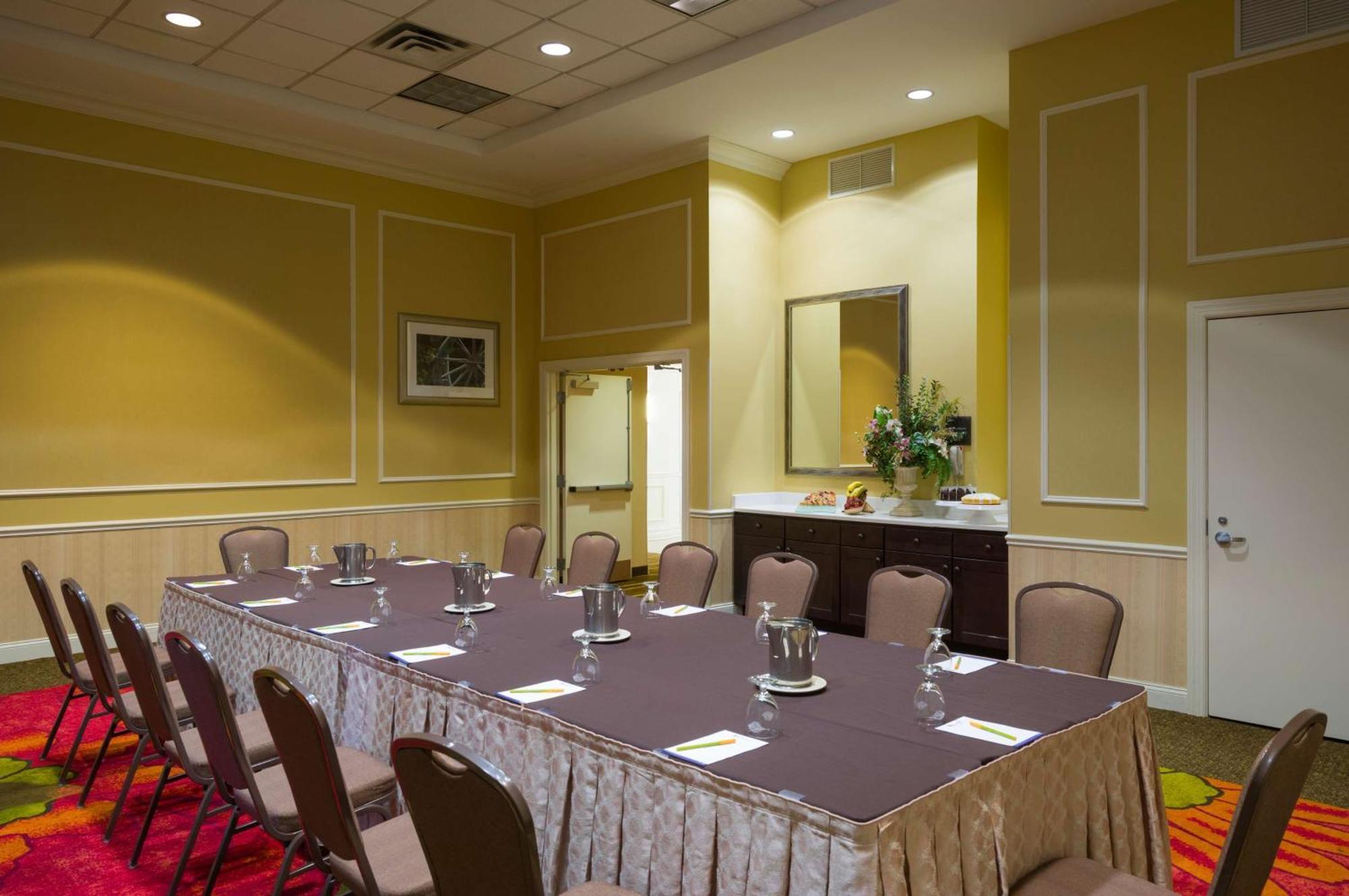 Hilton Garden Inn Edison/Raritan Center Eksteriør bilde